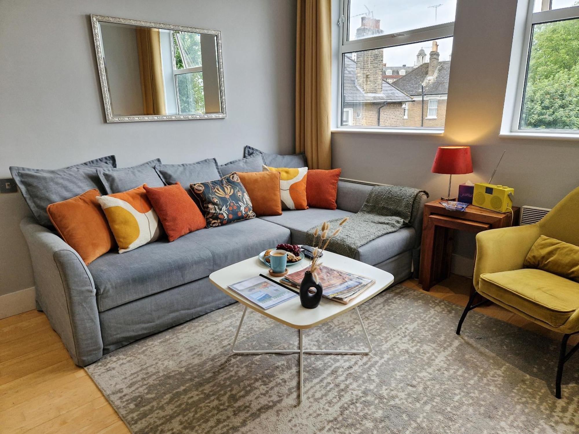 1-Bed Apartment, Close To Kensington Olympia With Free Wi-Fi & Netflix Λονδίνο Εξωτερικό φωτογραφία