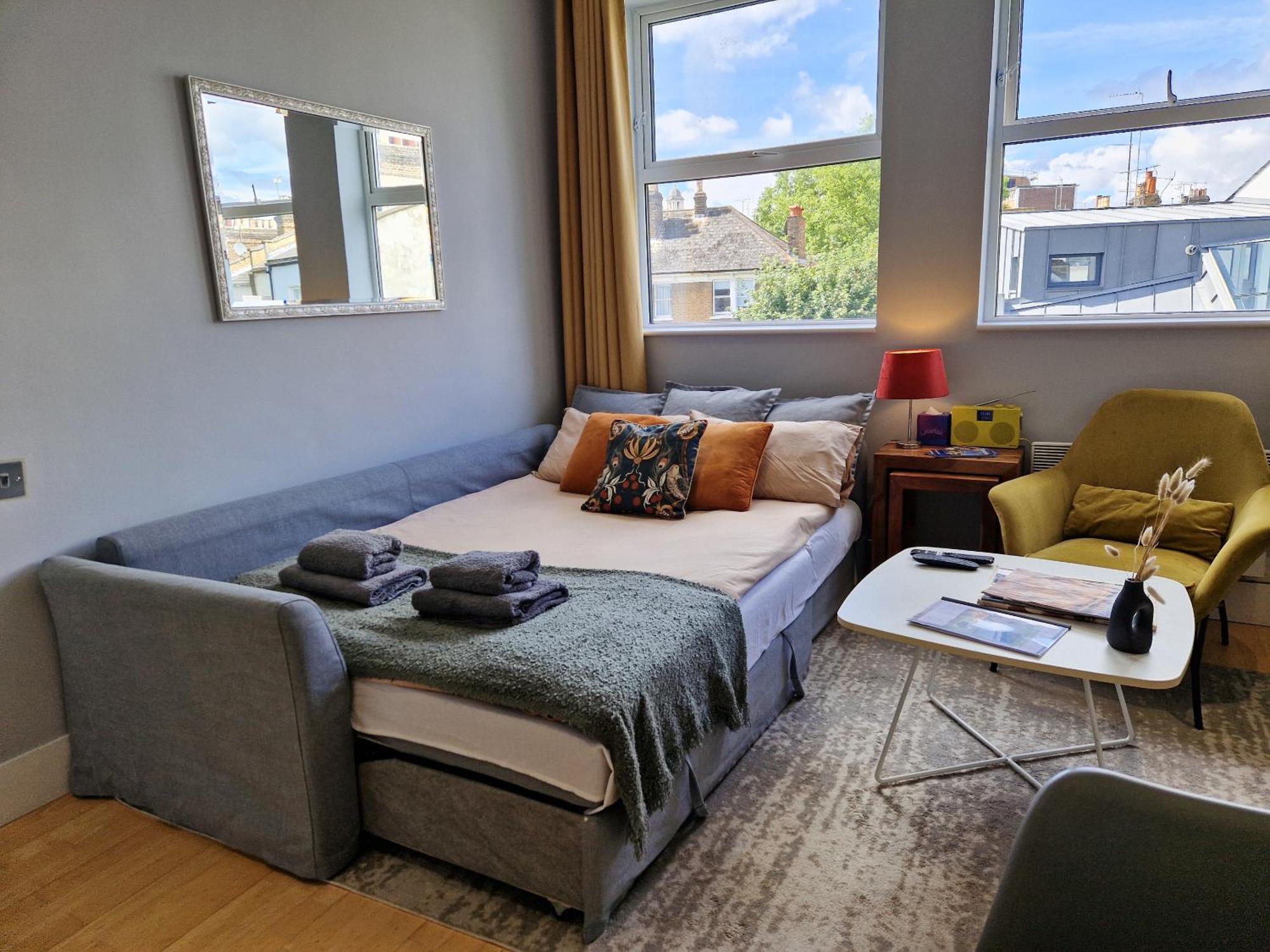 1-Bed Apartment, Close To Kensington Olympia With Free Wi-Fi & Netflix Λονδίνο Εξωτερικό φωτογραφία