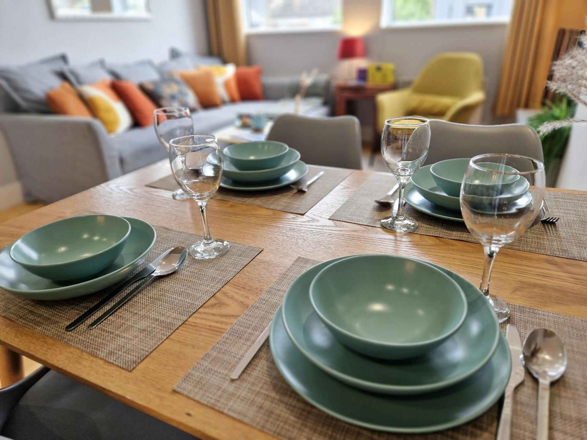 1-Bed Apartment, Close To Kensington Olympia With Free Wi-Fi & Netflix Λονδίνο Εξωτερικό φωτογραφία